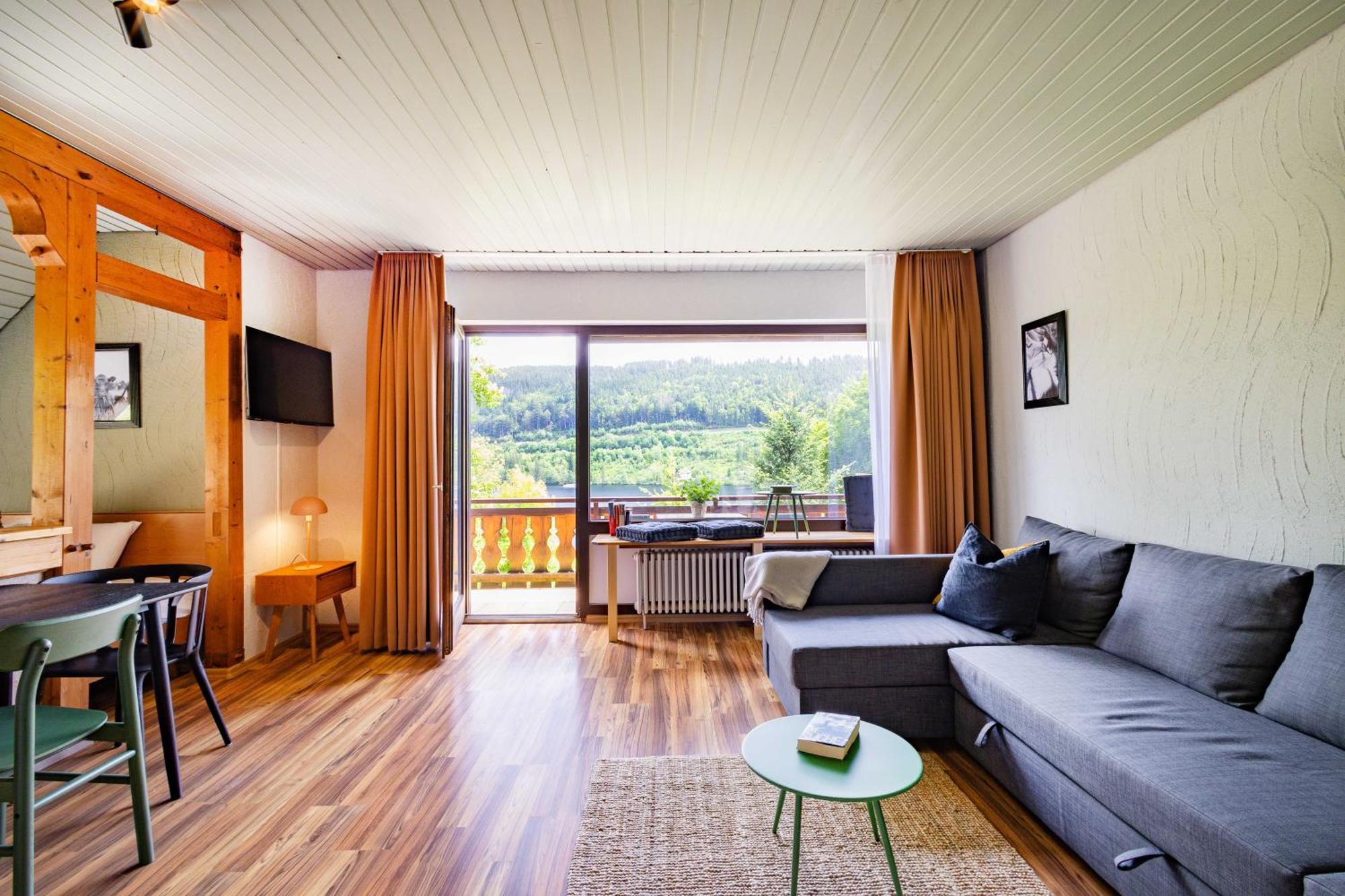 Black Forest Apartments Titisee Exterior photo